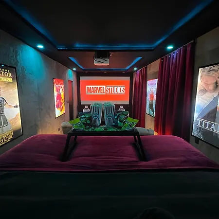 Appartement Cinema & Jacuzzi
