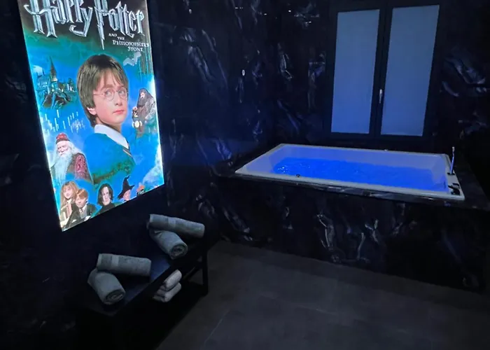 アパート Cinema & Jacuzzi *